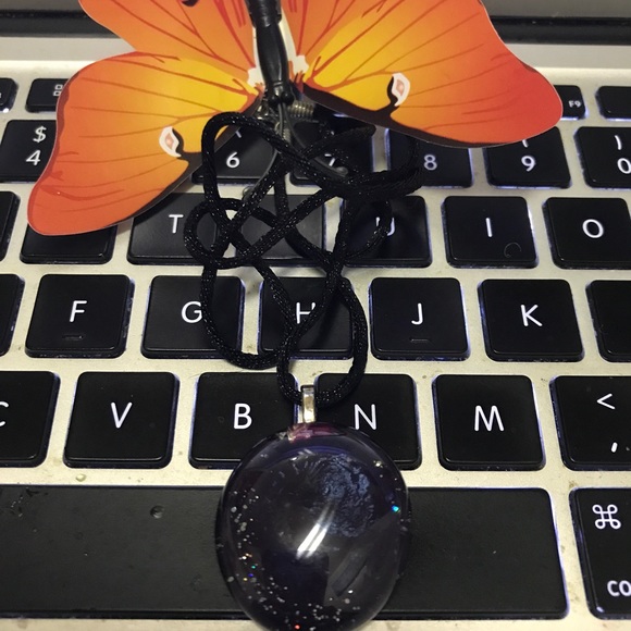 Marble Glass One of Kind Vintage Rare Handmade Necklace - Picture 3 of 16